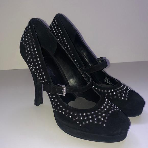 BCBG Heels - Picture 4 of 7